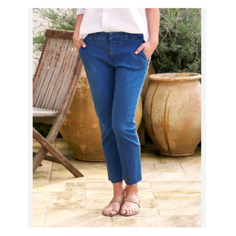 Frank & Eileen Blue Ankle Cropped Jeans with frayed Hem Wicklow